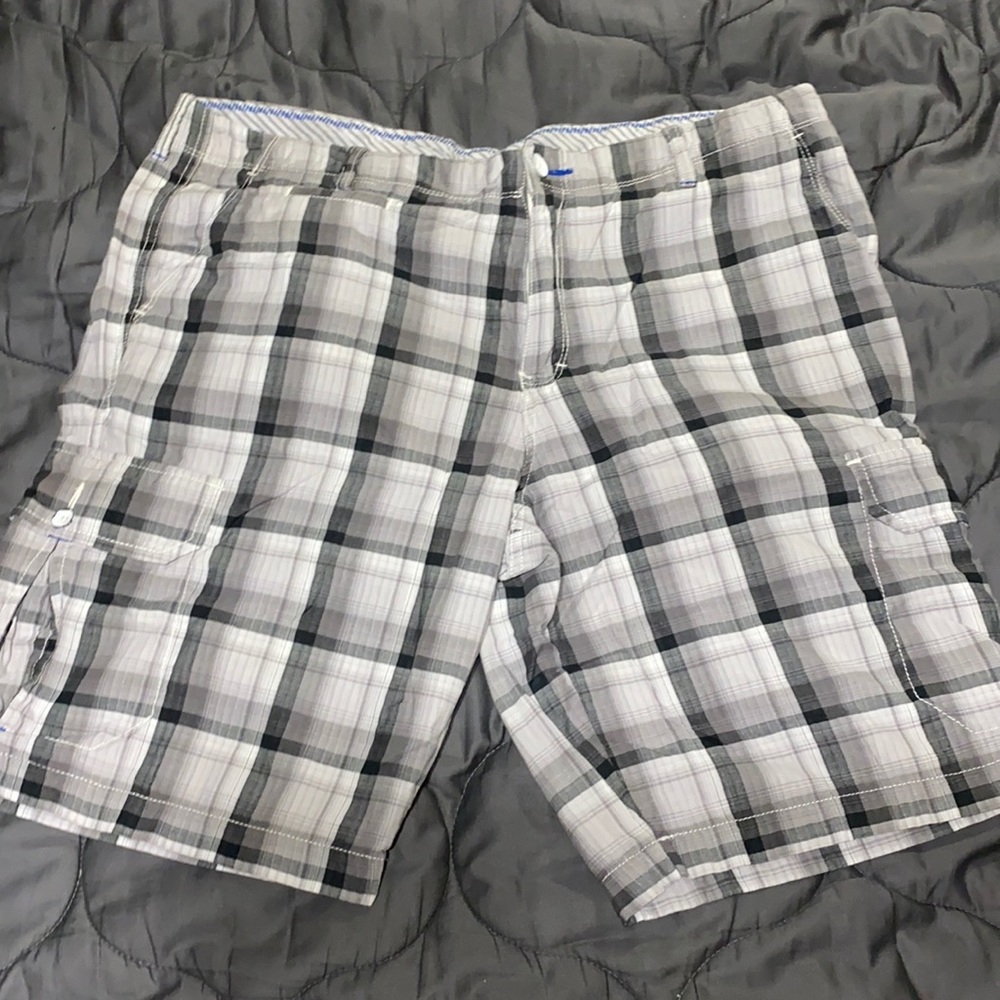 Men’s Tommy Bahama Plaid Cargo Shorts